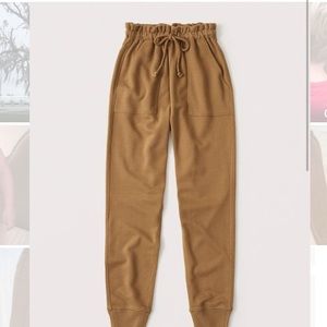 Abercrombie Ruffled Joggers in Camel